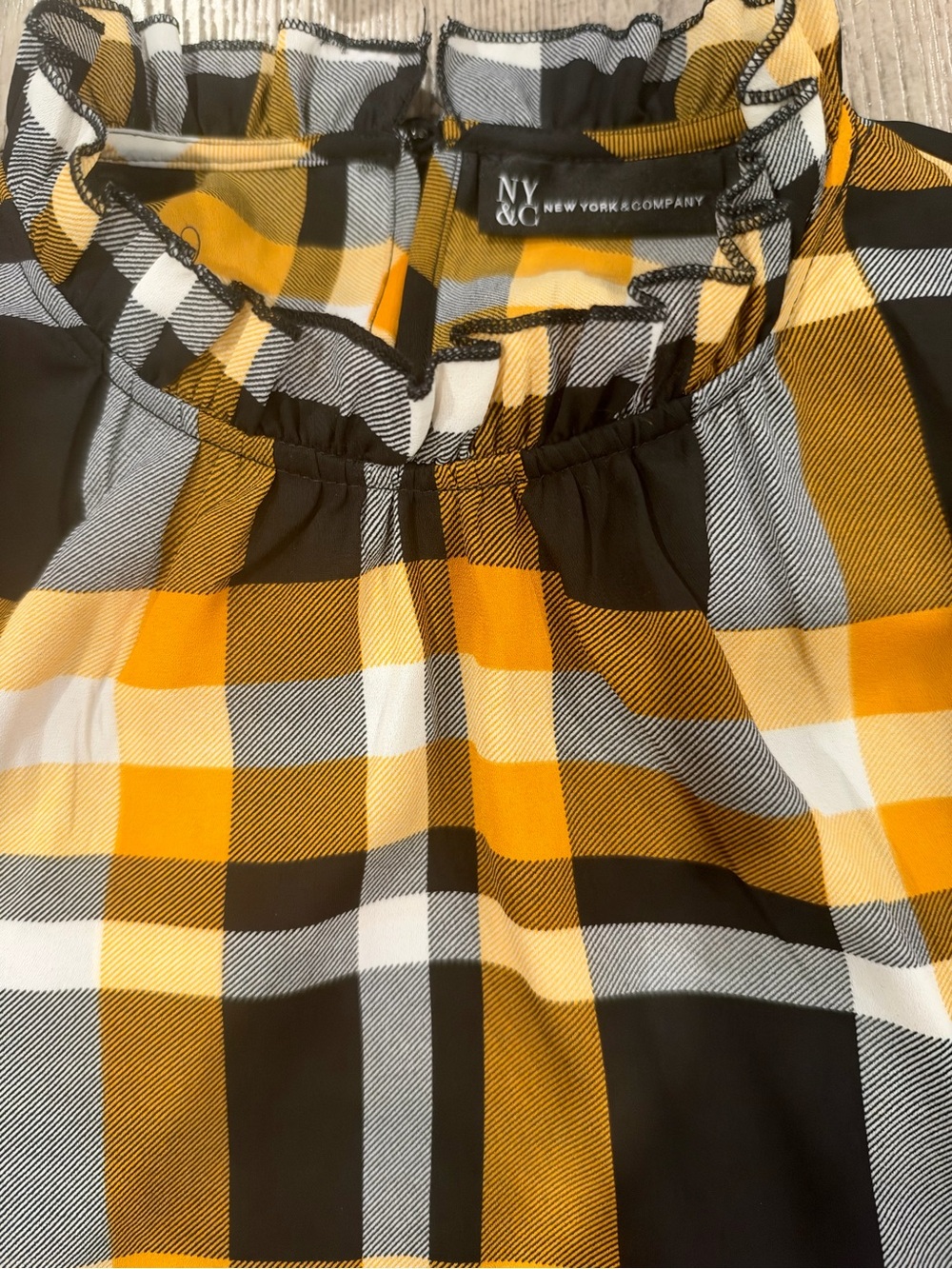 New York & Company Yellow Black White Plaid Women's Blouse long sleeve size L